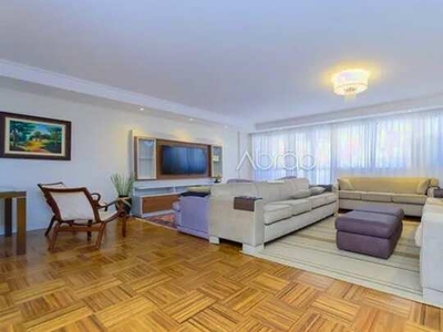 Apartamento formidável com 4 quartos no Bigorrilho