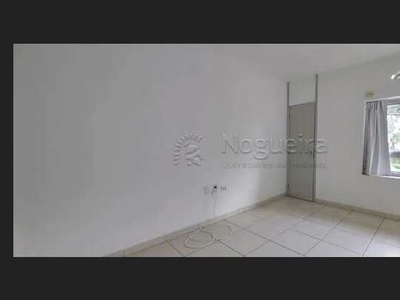 Apartamento para aluguel possui 411 metros quadrados com 4 quartos em Monteiro - Recife