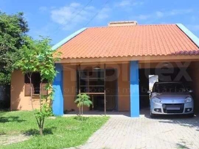 Casa com 3 dormitórios para alugar, 200 m² por R$ 4.600,00 - Campeche - Florianópolis/SC