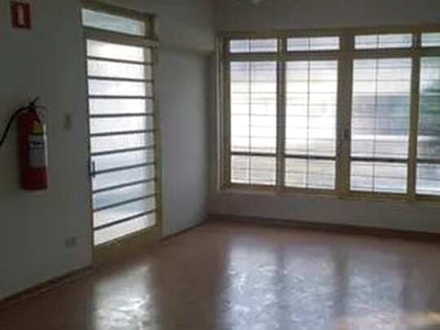 Casa para alugar em Vila Santa Cruz de 220.00m² com 3 Quartos, 1 Suite e 2 Garagens