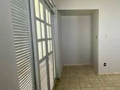 Casa para aluguel e venda tem 243 metros quadrados com 3 quartos em Pituba - Salvador - BA