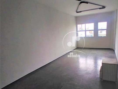 Sala comercial 33m², 1 banheiro e 1 vaga coberta, na Vila Guiomar em Santo André