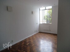 Apartamento à venda em Laranjeiras com 76 m², 2 quartos, 1 vaga