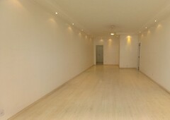 Apartamento à venda em Tijuca com 130 m², 3 quartos, 1 suíte, 1 vaga