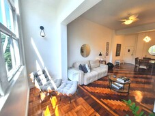 Apartamento à venda em Copacabana com 120 m², 3 quartos