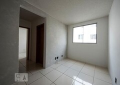 APARTAMENTO no 4º andar com 2 dormitórios e 1 garagem