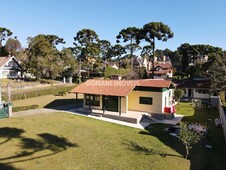 Casa à venda no bairro Região de Capivari em Campos do Jordão