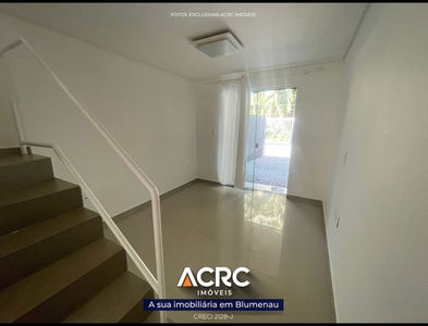 Casa no Bairro Itoupava Central em Blumenau com 2 Dormitórios (2 suítes) e 76.45 m²