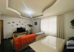 Apartamento com 3 quartos à venda no bairro Ouro Preto, 137m²