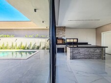 Casa de condomínio térrea para venda com 3 suítes e piscina no Florais do Valle, Cuiabá