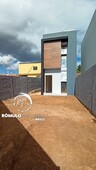 Casa duplex, 02 quartos, com 2 suítes, Parque Gramado, Cariacica-ES
