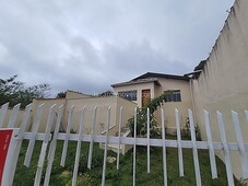 Ref.: CAS3150 - Casa Linear - plana com 3/4, suíte e amplo quintal no Bairro São Pedro