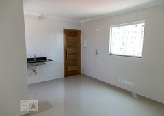 CASA EM CONDOMÍNIO com 2 dormitórios