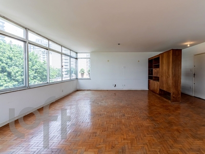 Apartamento à venda em Jardim Paulistano com 176 m², 3 quartos, 1 suíte, 1 vaga