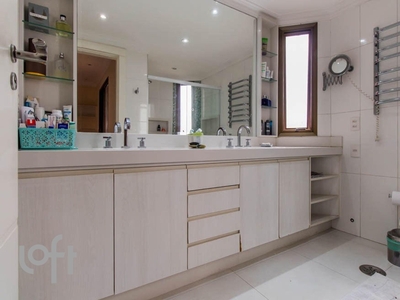 Apartamento à venda em Vila Sônia com 265 m², 3 quartos, 3 suítes, 3 vagas
