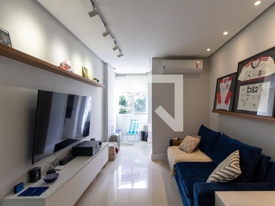 APARTAMENTO no 3º andar com 1 dormitório