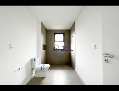 Apartamento no Bairro Bom Retiro em Blumenau com 3 Dormitórios (3 suítes) e 170 m²