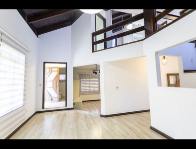 Casa no Bairro Itoupava Norte em Blumenau com 3 Dormitórios (1 suíte) e 194.6 m²