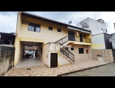 Casa no Bairro Itoupava Central em Blumenau com 3 Dormitórios (1 suíte) e 103 m²