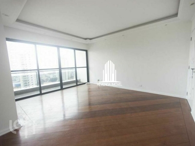 Apartamento à venda em Mooca com 117 m², 3 quartos, 1 suíte, 2 vagas