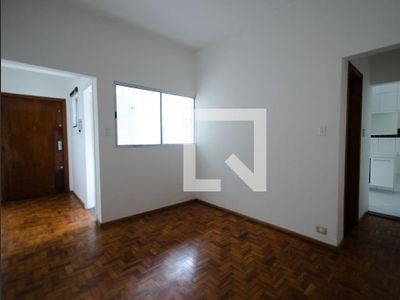 APARTAMENTO no 2º andar com 2 dormitórios