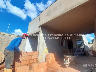 Casa Térrea com 3 Quartos à Venda por R$ 450.000