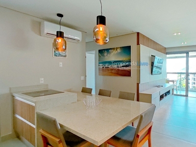 Lindo apartamento 50 metros da praia