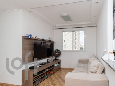 Apartamento à venda em Carrão com 48 m², 2 quartos, 1 vaga