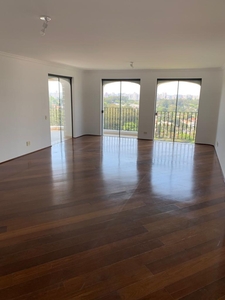 Apartamento à venda em Jardim Marajoara com 280 m², 4 quartos, 3 suítes, 3 vagas