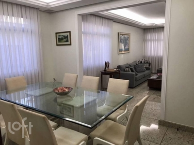 Apartamento à venda em Serra com 255 m², 5 quartos, 2 suítes, 3 vagas