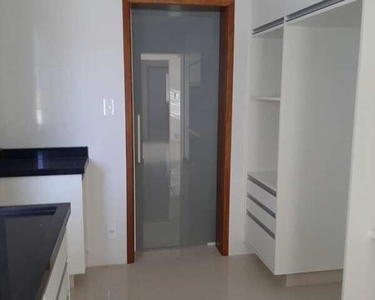 Apartamento Padrão, 2 dormitórios na Rua Comandante Osvaldo Muniz De Oliveira