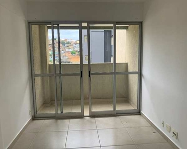 Apartamento para alugar no Barreiro, área central, amplo, armários, 2 vagas, elevador