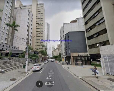 Galpão 248,59m², 02 banheiros. Excelente localização entre as Ruas Marquês de Paranaguá