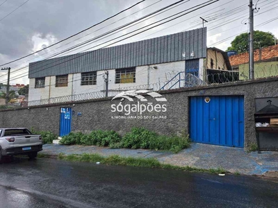 Galpão à venda no bairro Venda Nova, 330m²