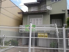 Casa sobrado em condomínio para aluguel tem 160m², com 4 quartos, piscina em Chacára da Pe