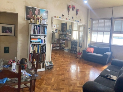 Apartamento com 70m², 2 quartos e vaga de garagem na Lagoa - Rio de Janeiro - RJ