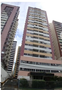 Apartamento para venda possui 85 metros quadrados com 3 quartos em Stiep - Salvador - BA