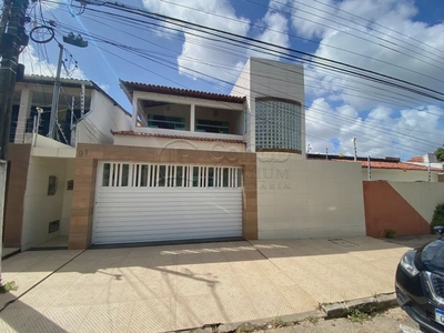 Aracaju - Casa Padrão - Jabotiana