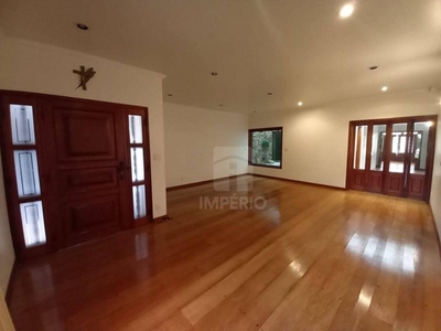 Casa com 3 dormitórios à venda, 467 m² por R$ 1.500.000,00 - Chácara Peccioli - Jaú/SP