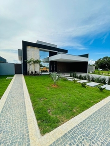 Casa de Altíssimo Padrão, Condomínio Beira Lago.