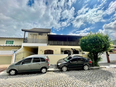 Casa de condomínio para venda possui 280 metros quadrados com 4 quartos- Taquara, Rio de J