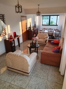 Cobertura de 310 m² a venda no bairro São Luíz, 4 quartos, 1 suíte, 4 vagas de garagem.