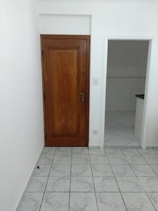 Ótima opção para quem quer sair do aluguel !Apto de frente c/ 2 quartos no Pq São Vicente