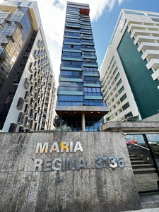 Edf Maria Regina na Av Boa