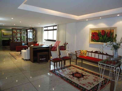 Apartamento com 4 quartos à venda no bairro Funcionários, 275m²