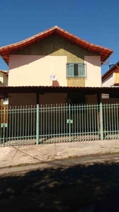 Casa com 2 quartos à venda no bairro Planalto, 80m²