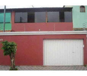 Casa com 3 quartos à venda no bairro Vila Clóris, 120m²