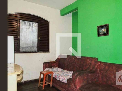 Casa com 4 quartos à venda no bairro Caiçaras, 160m²