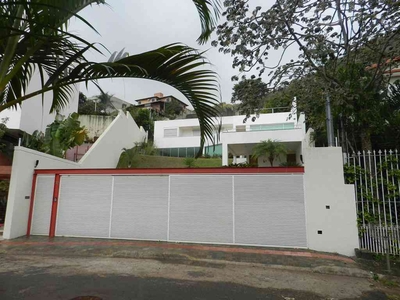 Casa com 4 quartos à venda no bairro Mangabeiras, 1053m²
