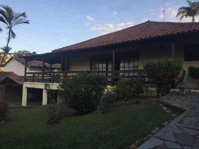 Casa com 4 quartos à venda no bairro Ouro Preto